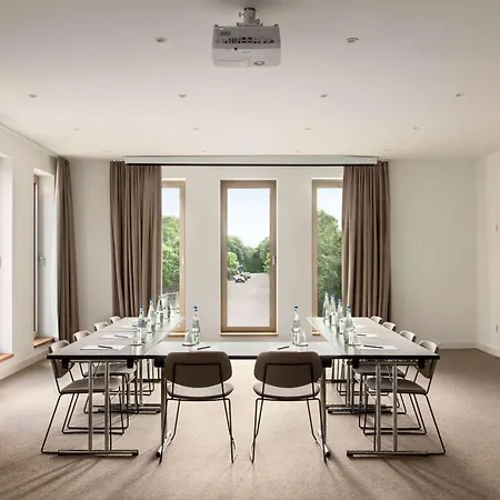 Vienna House By Wyndham Mq Kronberg 4* Kronberg im Taunus