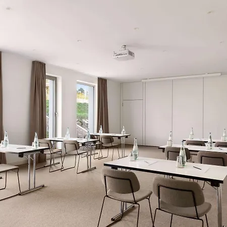 Vienna House By Wyndham Mq 호텔 4*