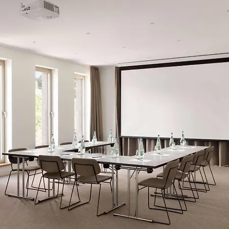 فندق Vienna House By Wyndham Mq كرونبرج إم تانوس