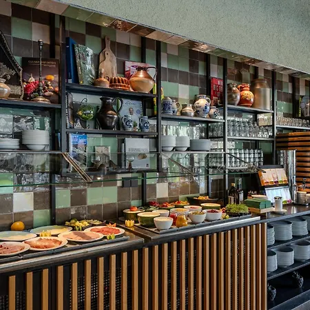 Hotel Welcome Musikquartier 4*